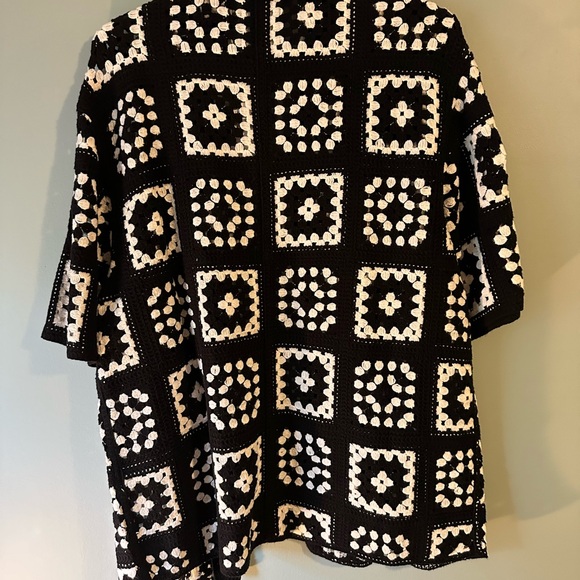 Abercrombie and Finch - Crochet shirt - Picture 3 of 3